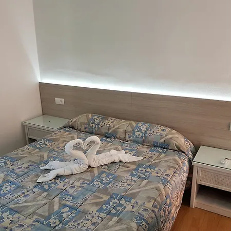 Montsant بيت ضيافة 2*